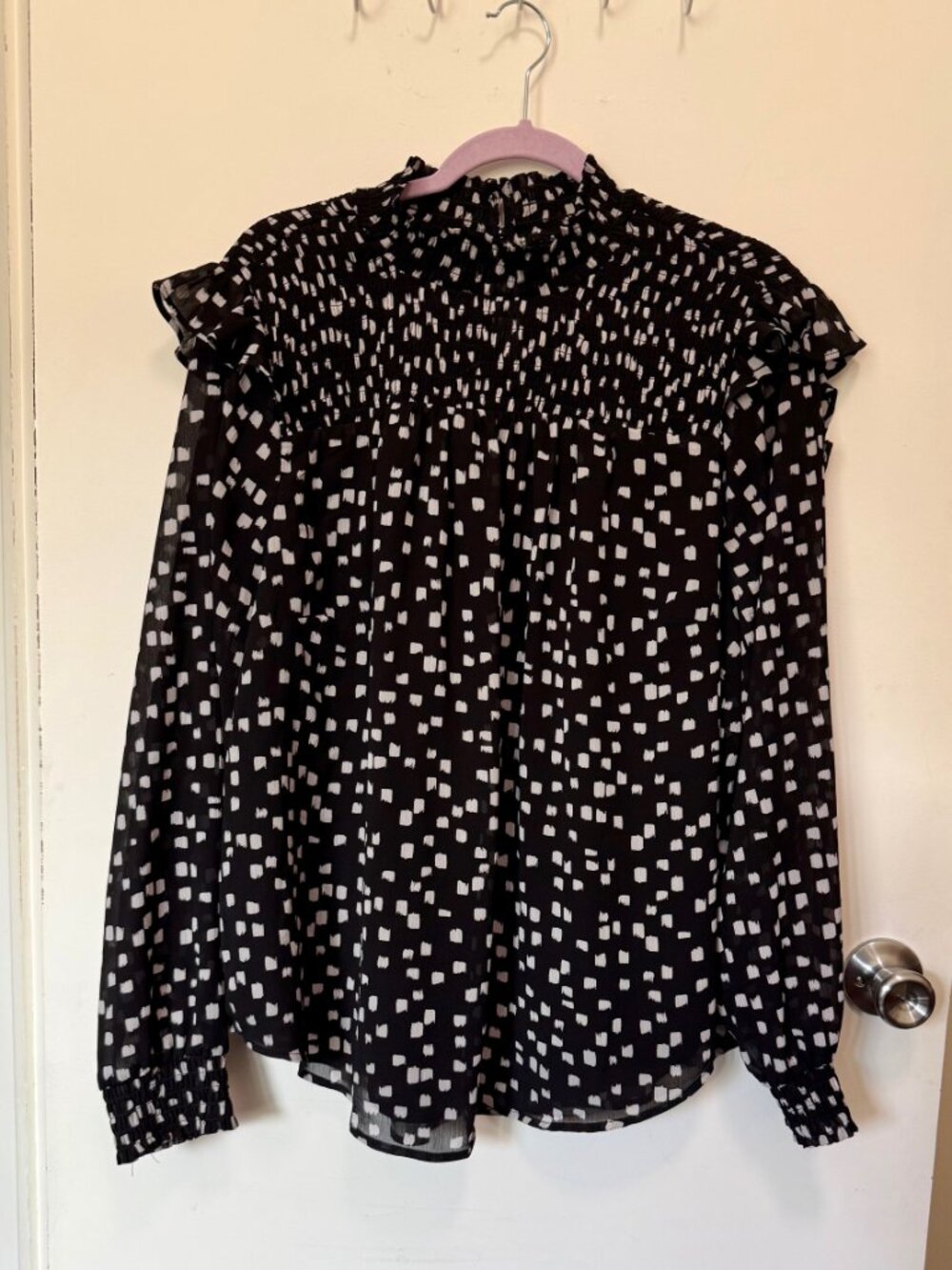 Torrid Black & White Ruffle Blouse | Smocked Detail | Size 2 (18–20)